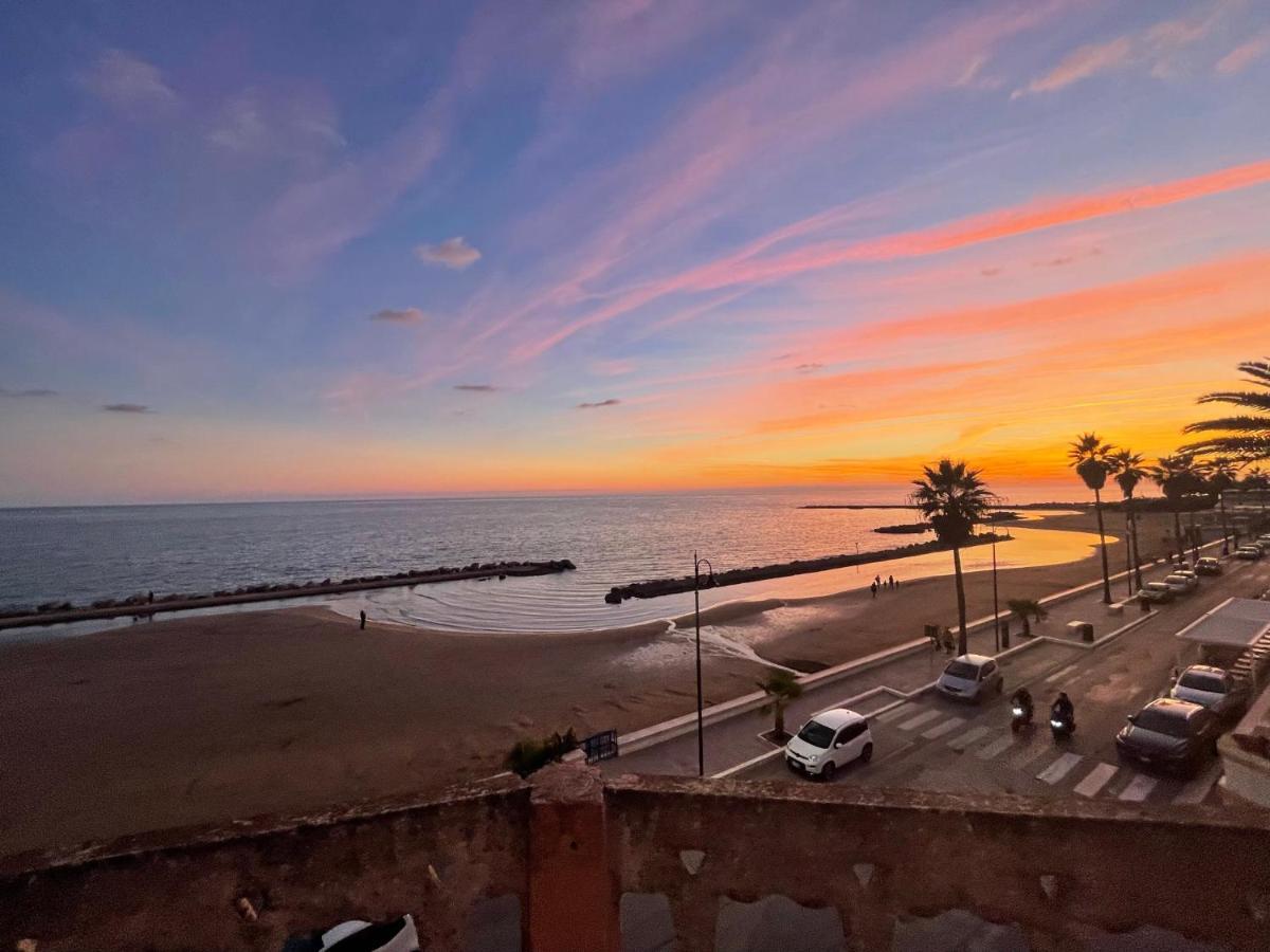 Mirage Rooms Anzio Eksteriør bilde