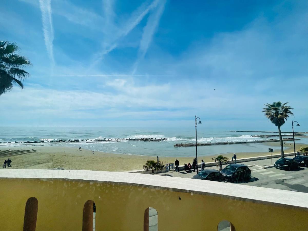 Mirage Rooms Anzio Eksteriør bilde