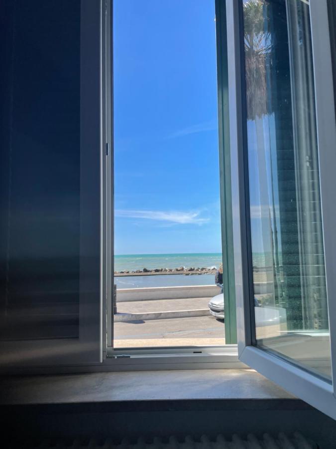 Mirage Rooms Anzio Eksteriør bilde